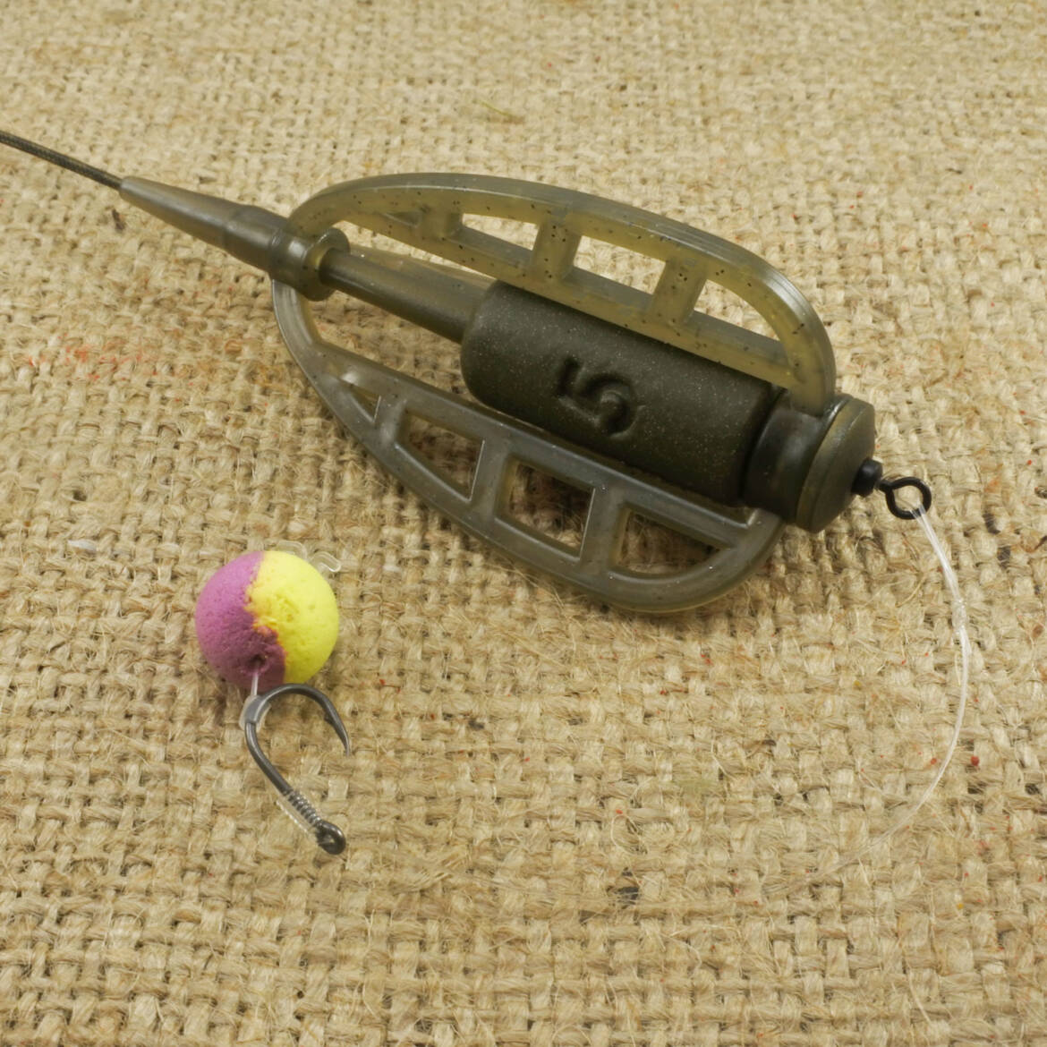 Method-Feeder.1.jpg